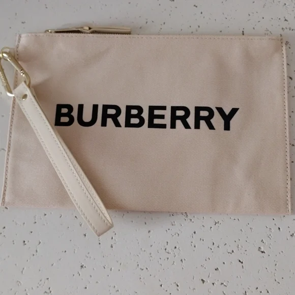 Burberry wristlet - Picture 9 of 16